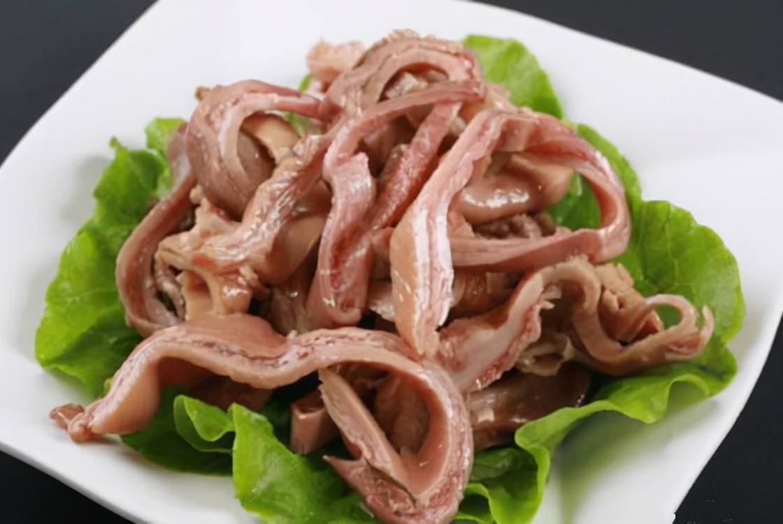 俗话说“一个猪肚十副药”是什么意思？常吃猪肚会有什么变化？