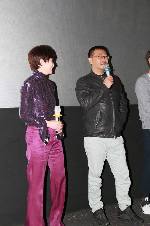 蒋勤勤穿戏装,蒋勤勤黄衣服