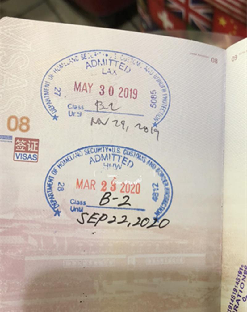 抱着美宝转辗三地飞来美国，却被关小黑屋+隔离14天后，遣返回国