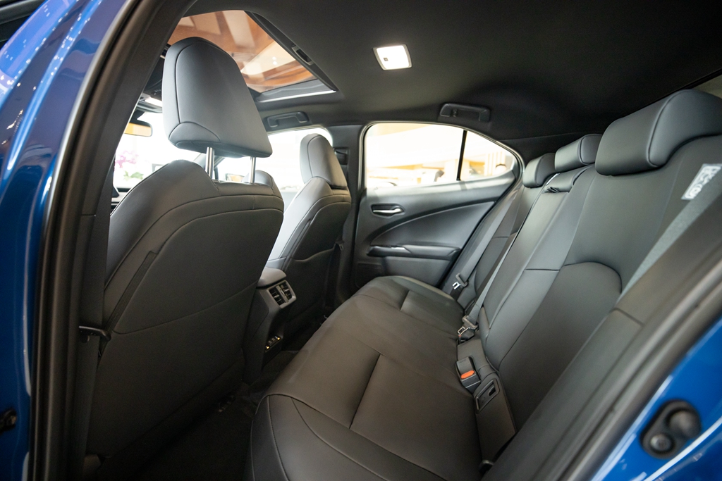 ux300e纯享版雷克萨斯报价,雷克萨斯新能源纯电动