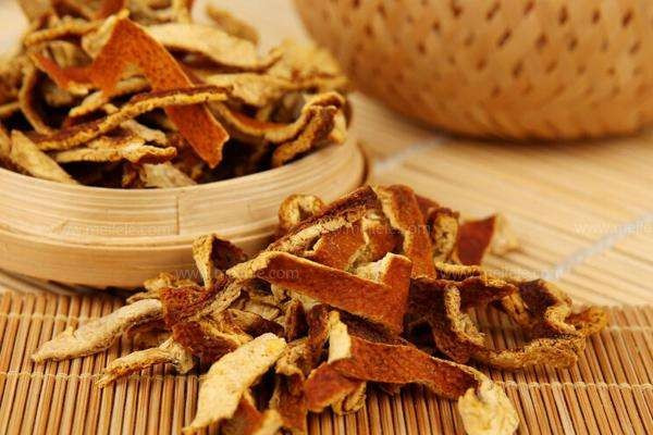 如何处理冰箱的异味妙招,冰箱有异味怎么办生活小妙招