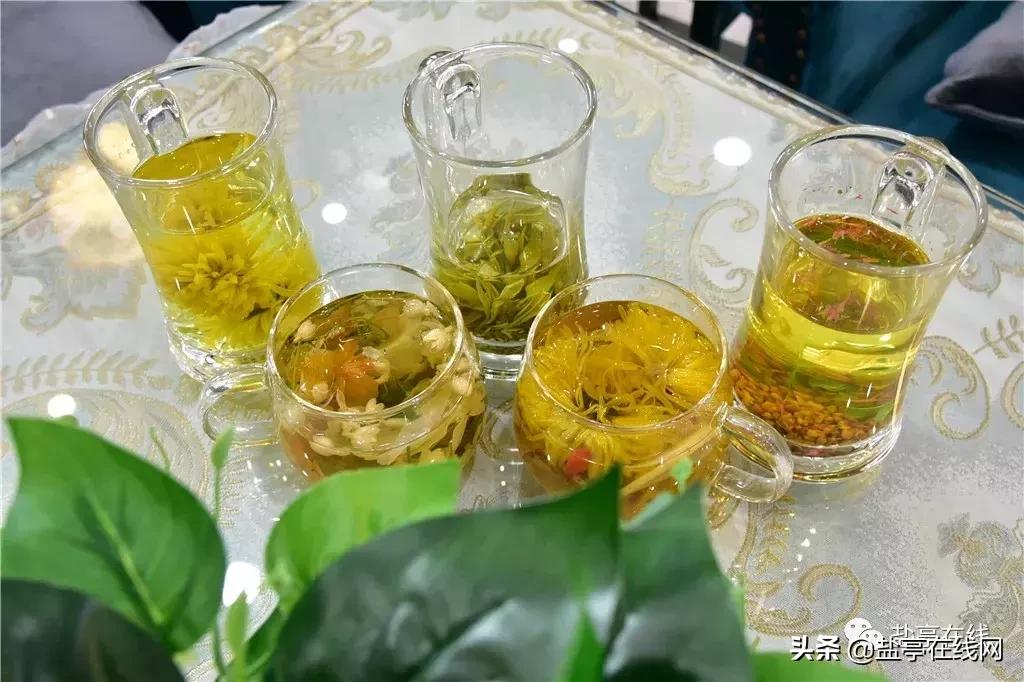 盐亭这家5D影院式养生休闲会所刚开业！就被爆出神操作