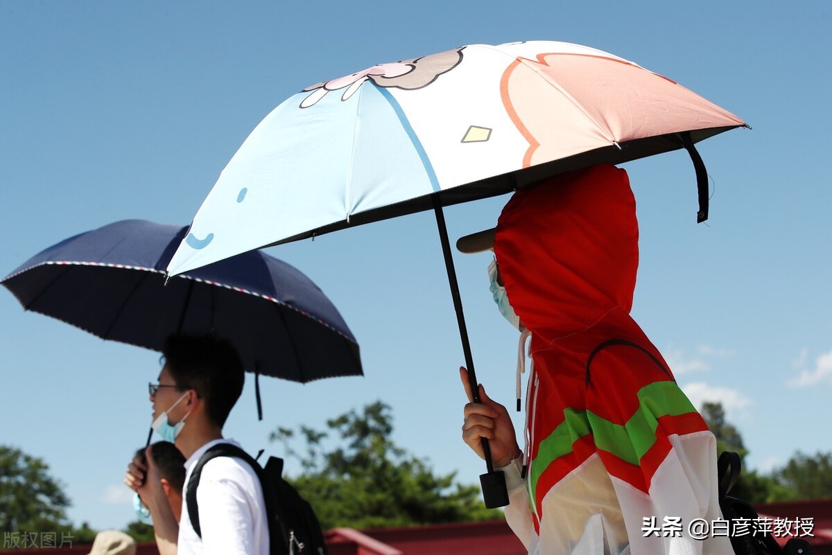 脸上的皮肤红痒肿还有点脱皮,脸上痒发红肿起皮是怎么回事