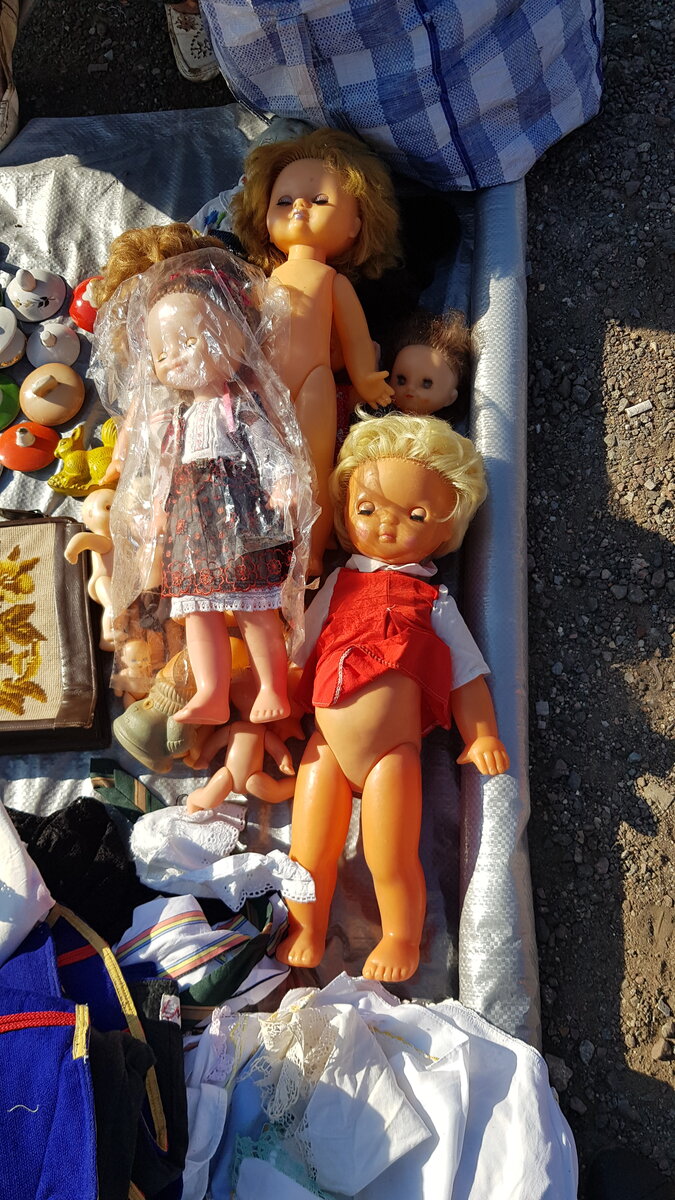 六十年代俄罗斯的跳蚤市场,一元左右的跳蚤市场