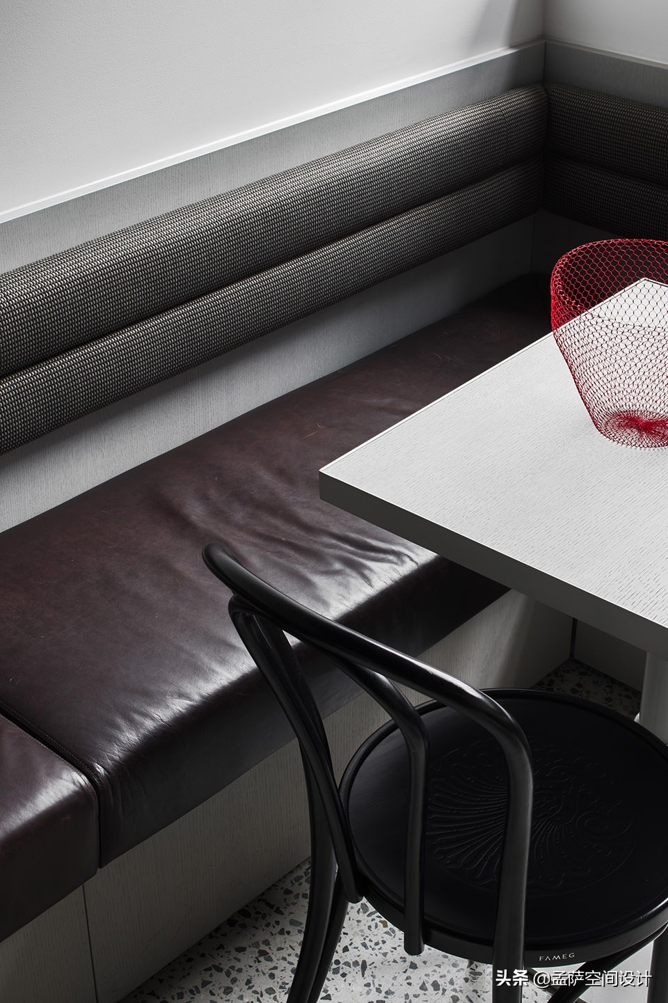 澧ㄥ皵鏈競涓績椁愬巺,澧ㄥ皵鏈瑄niversal椁愬巺