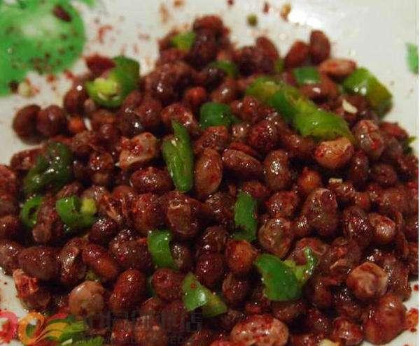 徐州特产盐豆子怎么做好吃,徐州豆干条炒辣椒