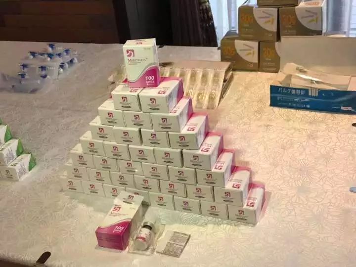 赶紧告诉老婆：千万别买朋友圈里这些东西！警方*底卧**揭惊天黑幕！