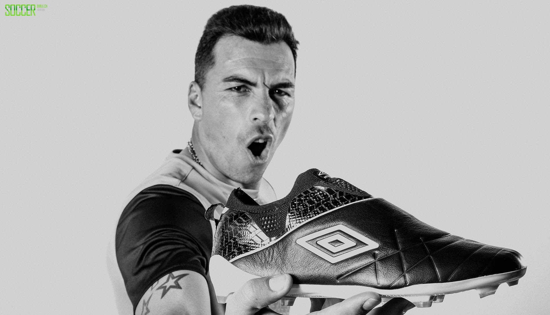 无鞋带真皮版红色,无鞋带真皮鞋