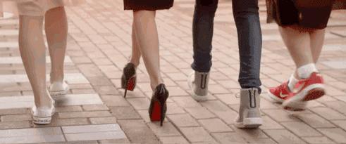 什么妙招让高跟鞋穿多久都不累,高跟鞋擦点油