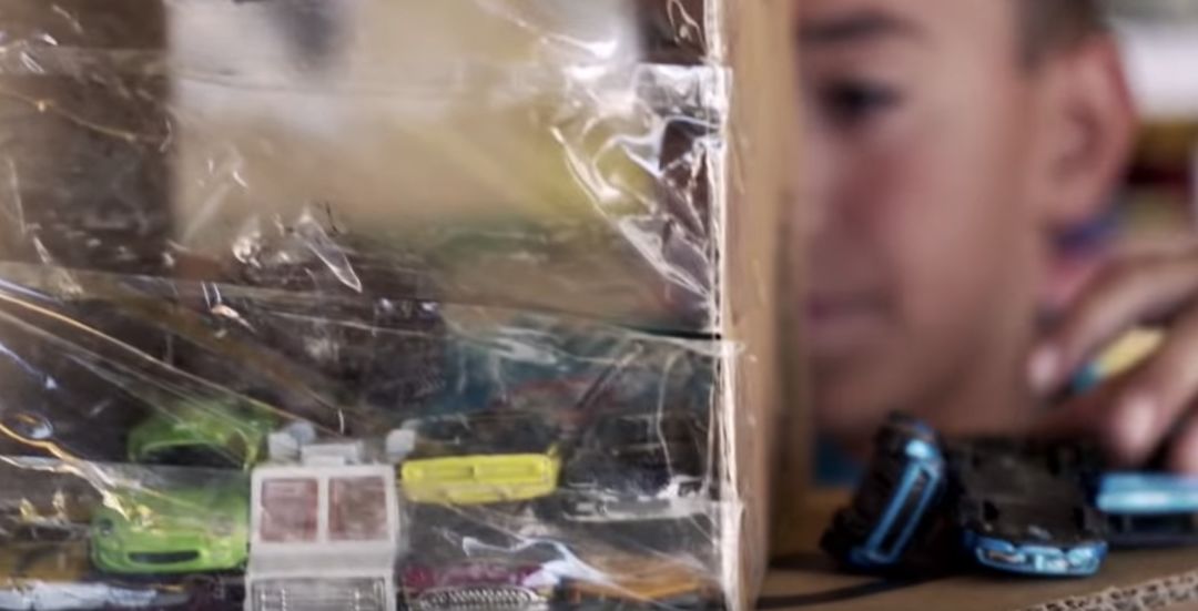 九岁的他用废纸箱建了个游乐场，结果全洛杉矶的人都来了……