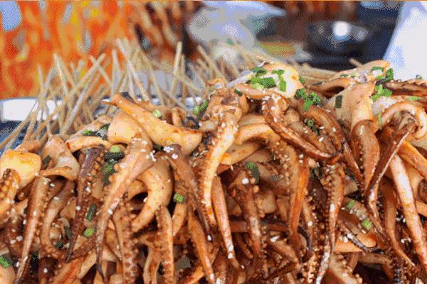 聚疏勒特色•汇*疆新**美食，3000㎡疏勒张骞夜市现免费入驻！