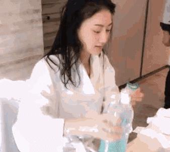 景甜同款洗眼神器,景甜洗眼液有哪些