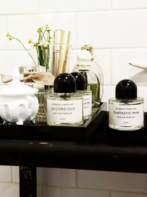 世界十大奢侈品香水品牌排行前十,女生香水最好的品牌是什么