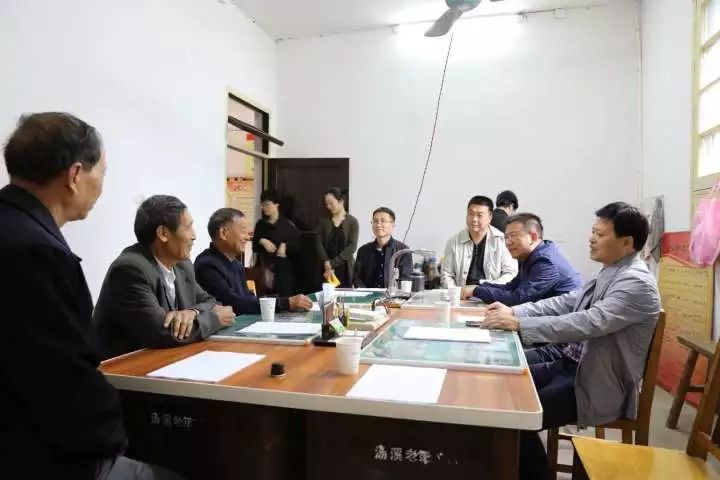重阳节慰问老人活动,重阳节镇领导走访慰问