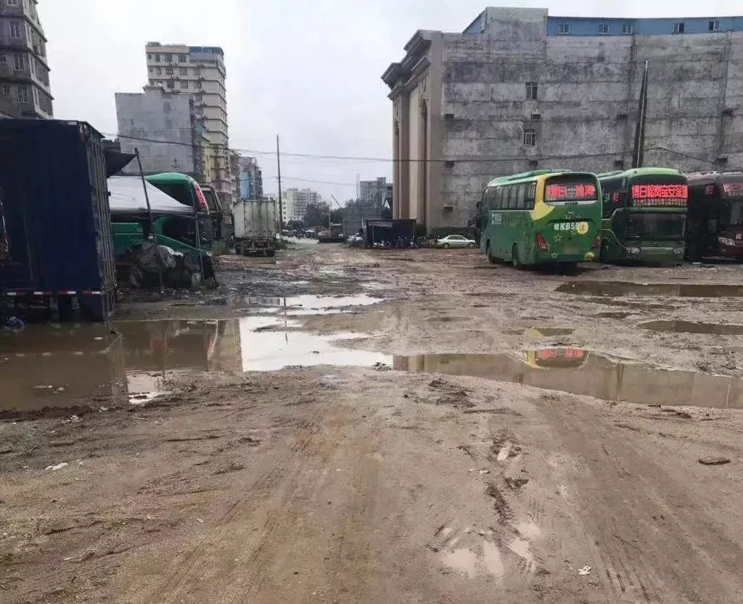 小学生3天被索8千元“保护费”，还被铁棍敲打头部！