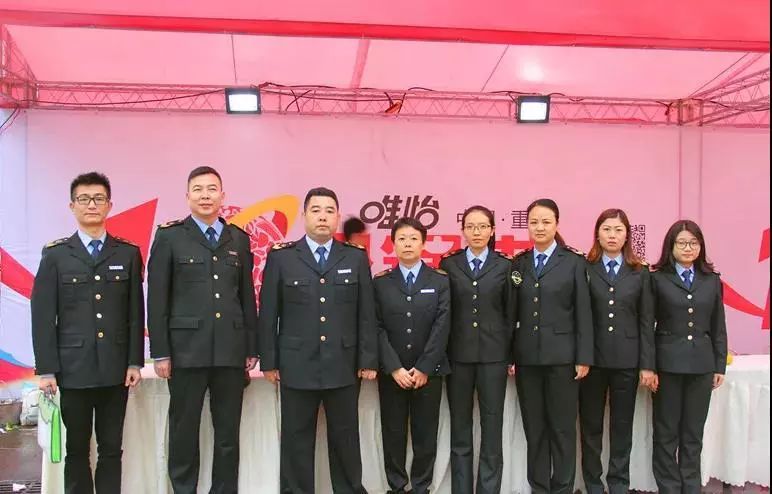 学习贯彻食品安全法律法规,食药监局学习宣传十九大精神