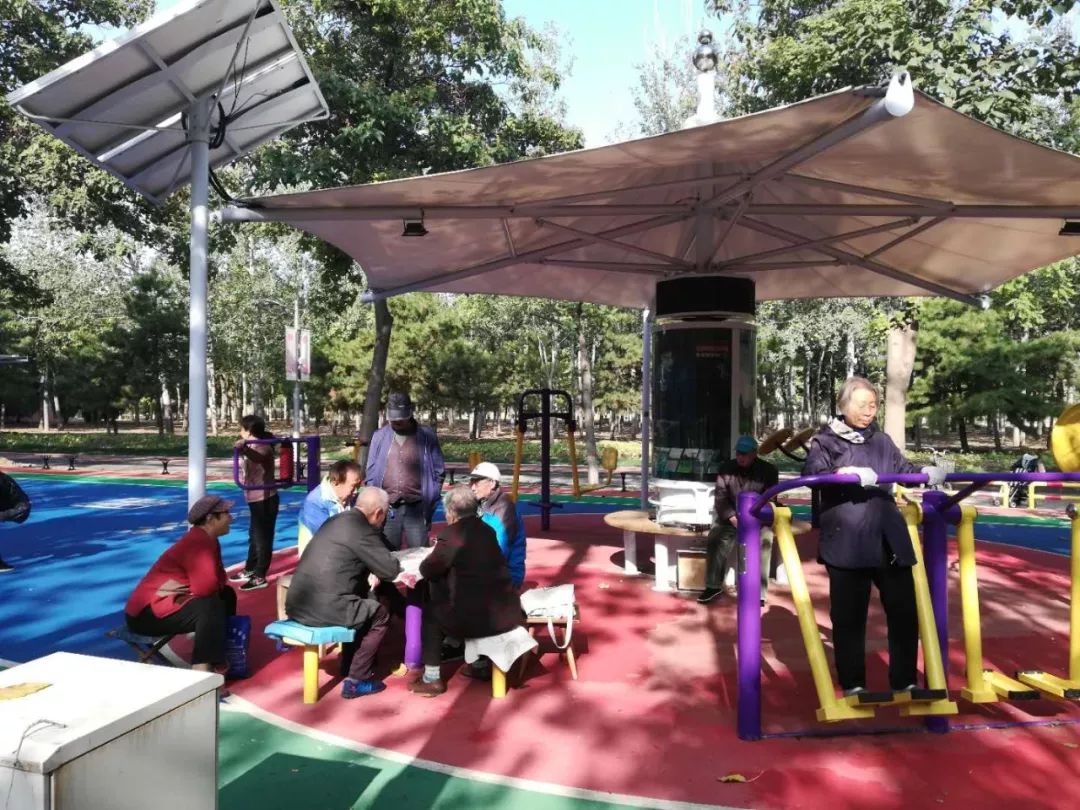 企业文化休闲区域展示,工厂改造成文化创意园