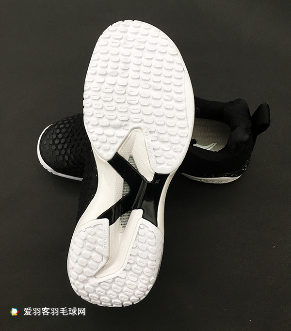 李宁羽毛球鞋锋影v测评,李宁锋影2.0球鞋测试