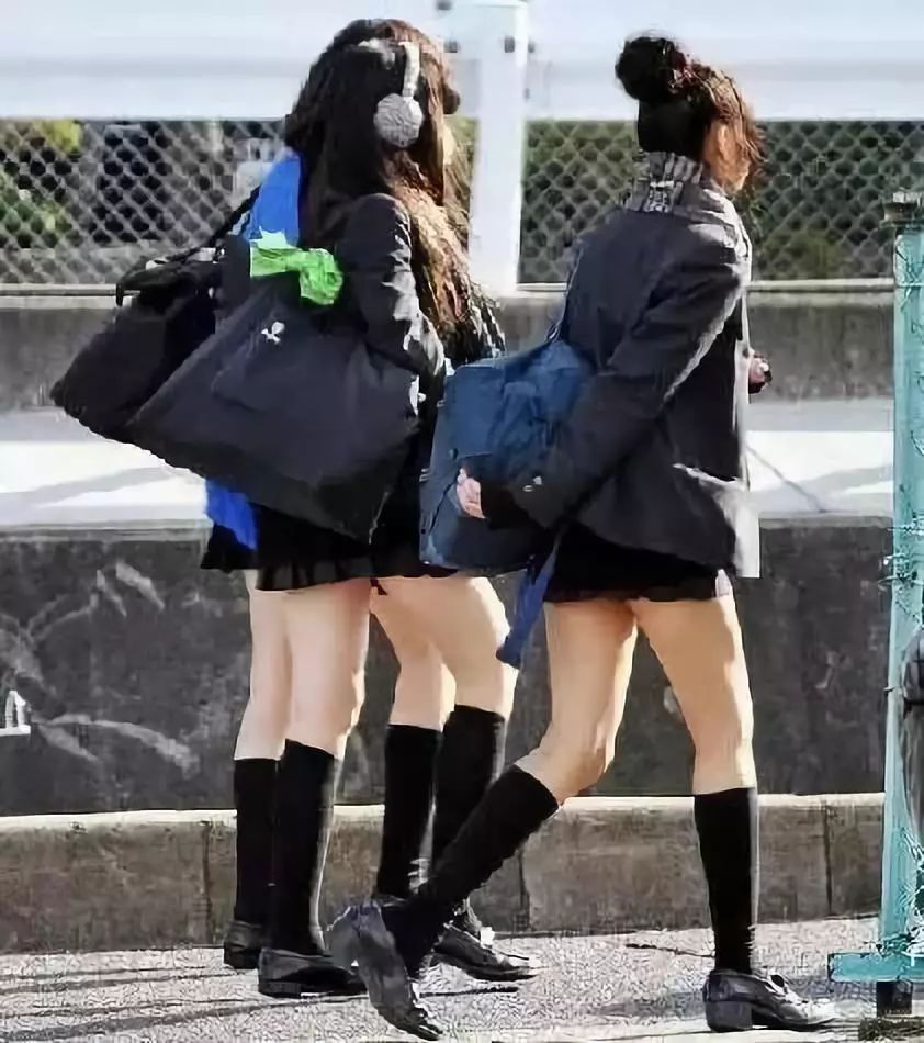 治疗老寒腿的电疗护膝,老寒腿护膝黑科技产品