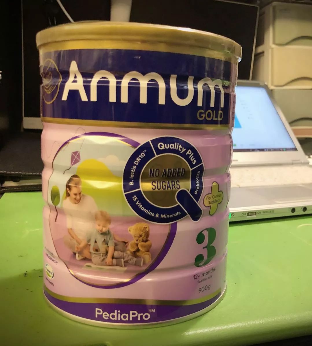 辨别奶粉真假最简单的方法,鉴别奶粉真假的正确方法