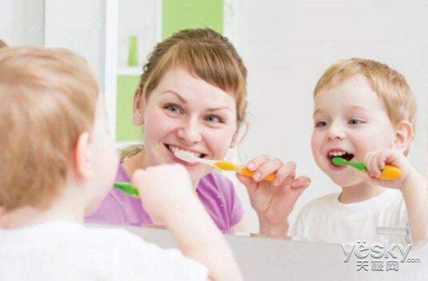 小孩应该多大刷牙,小孩几岁开始刷牙保护牙齿