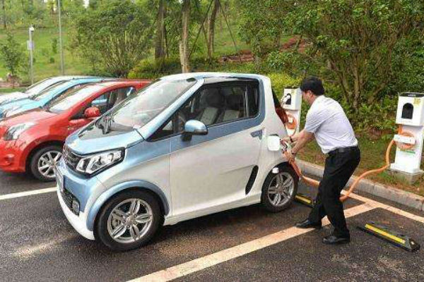 调查中国新能源车,关于购买新能源车的忠告