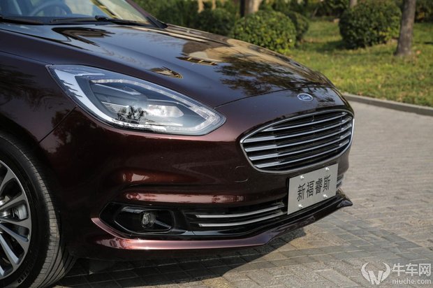 试驾全新福特福睿斯,福睿斯性价比