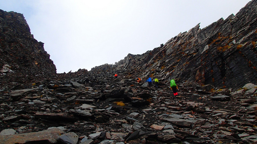 留下的是辉煌带走的是荒凉,带走的是经历留下的是回忆