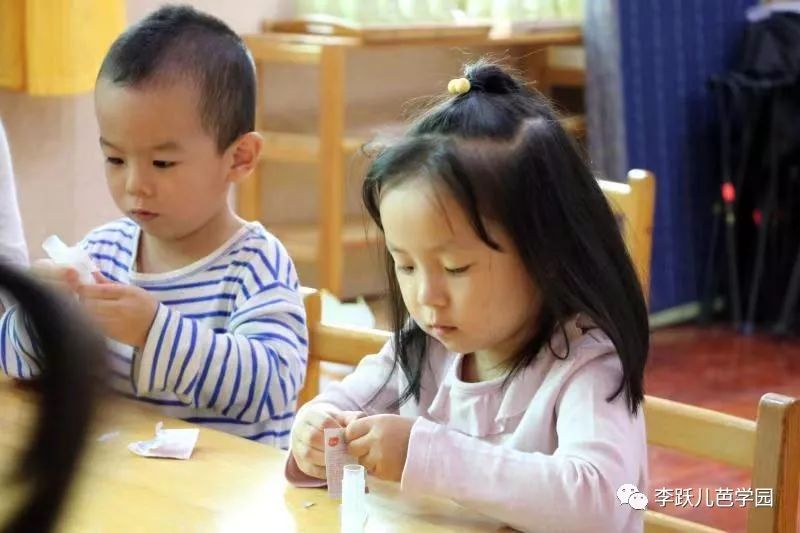 去幼儿园培训让我学到了什么,去幼儿园体验一天老师