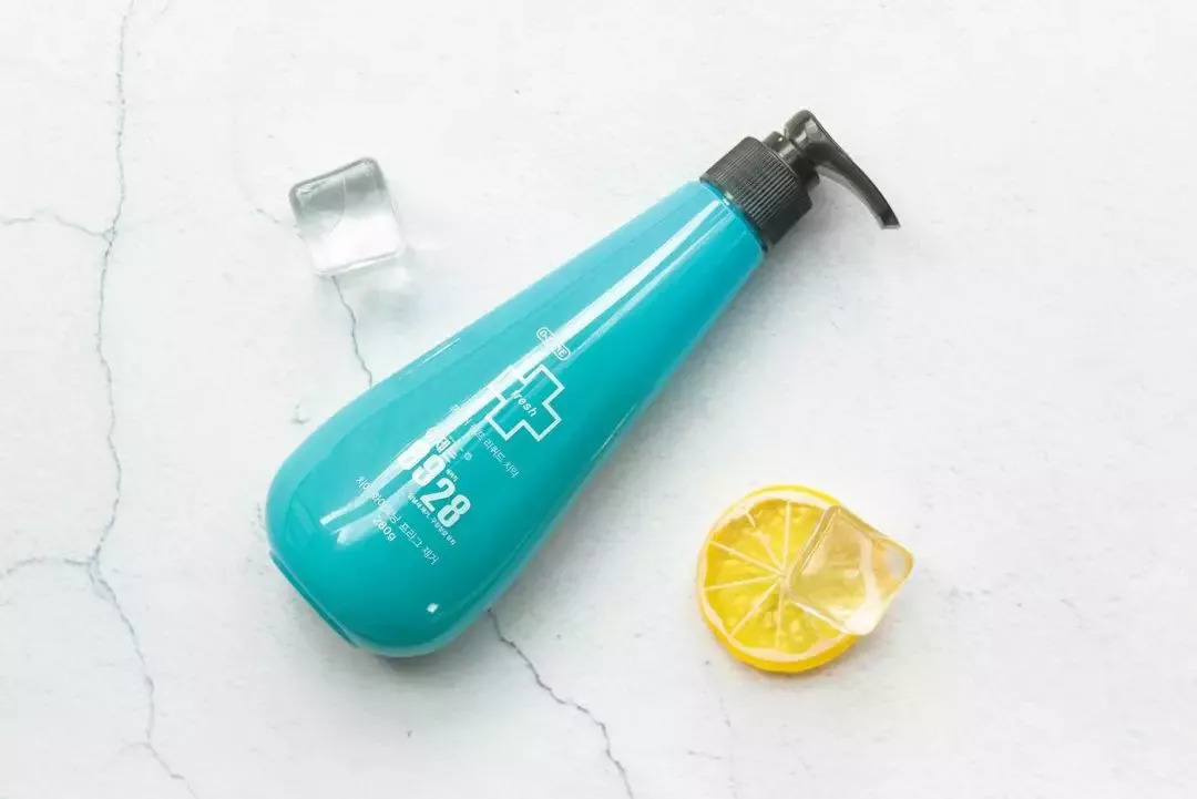 专治牙黄口臭超好用牙膏明星同款,牙膏测评美白去黄清新口气第一名