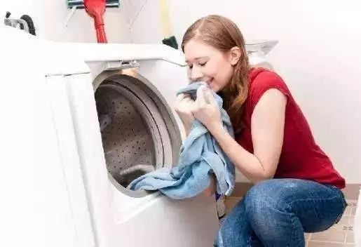 洗衣机免拆清洗剂测评,清洁小窍门洗衣机不洗比马桶还脏