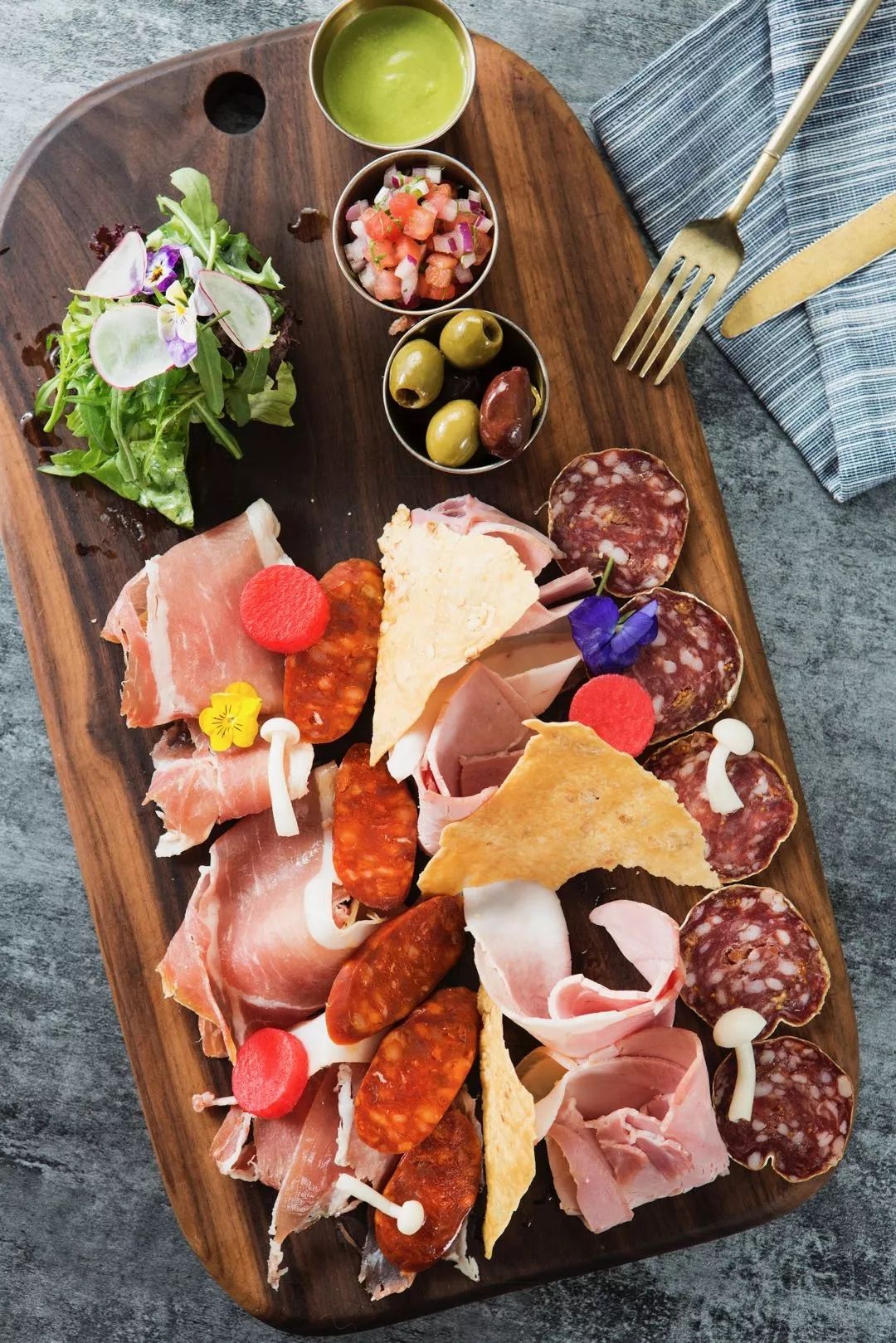 豆瓣9.5《风味人间》横跨东西，哪些餐厅新品惊艳南北？｜城市指南