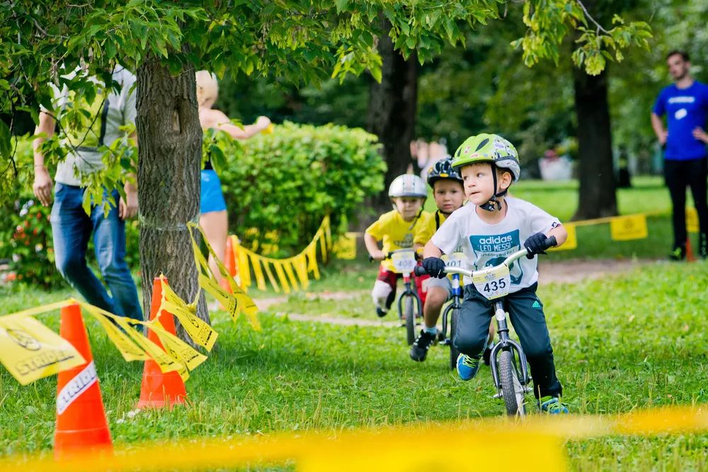 爱孩子,给他安全的!这37批次童车不要选