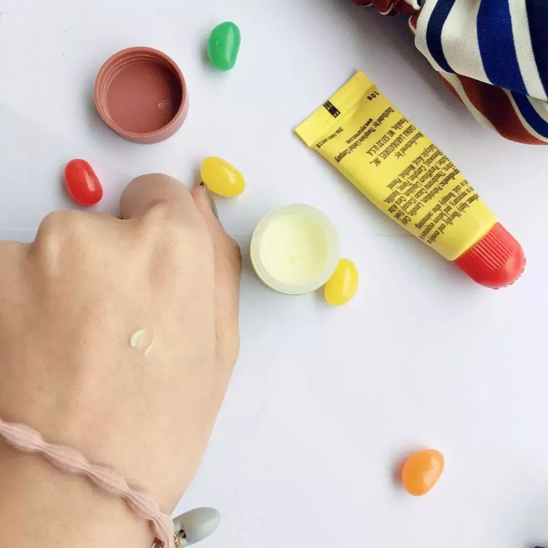 皮肤湿疹万能膏,泰国顽固性皮肤病排毒止痒膏