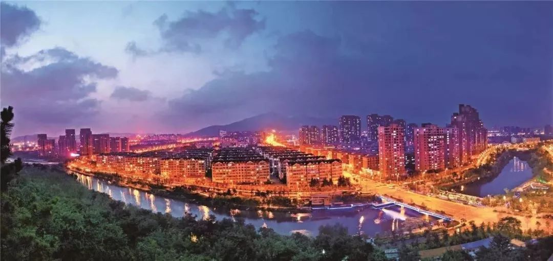 青岛到底是个岛吗,青岛到底是什么样子