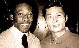 贝利纪录片球王传奇,世纪球王马拉多纳