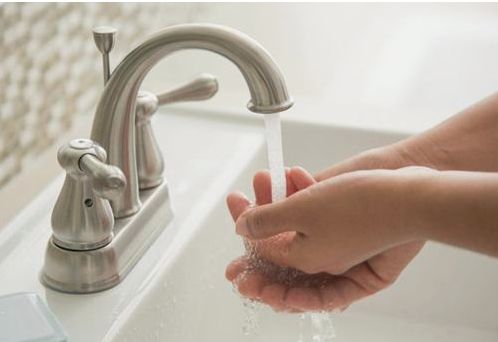 涓尰鎵嬫寚闀挎按娉＄棐,涓尰杈ㄨ瘉鎵嬩笂闀垮皬姘存场寰堢棐