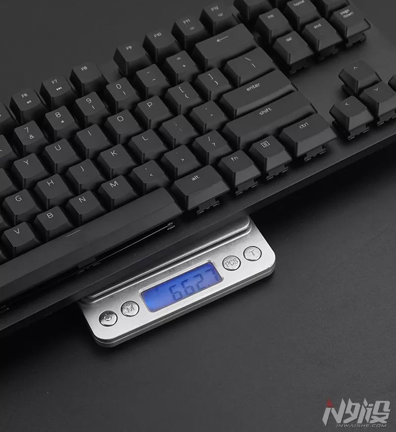 雷蛇黑寡妇蜘蛛x竞技版键盘鼠标,雷蛇黑寡妇v3键盘怎么下载驱动