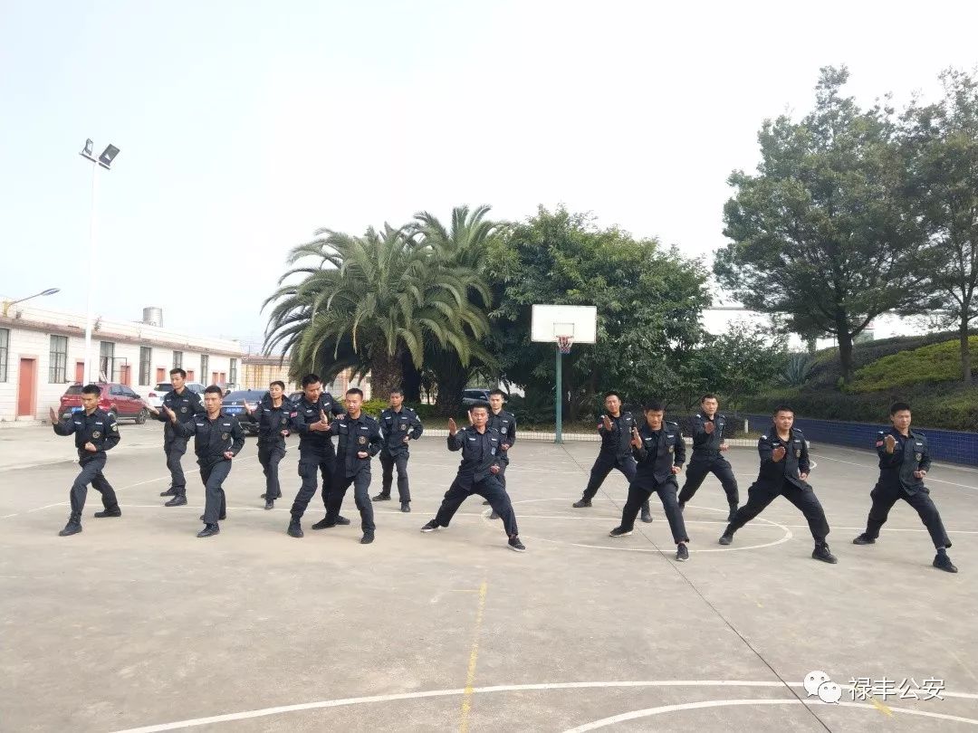 练为战砺尖兵现场直击,练为战原唱