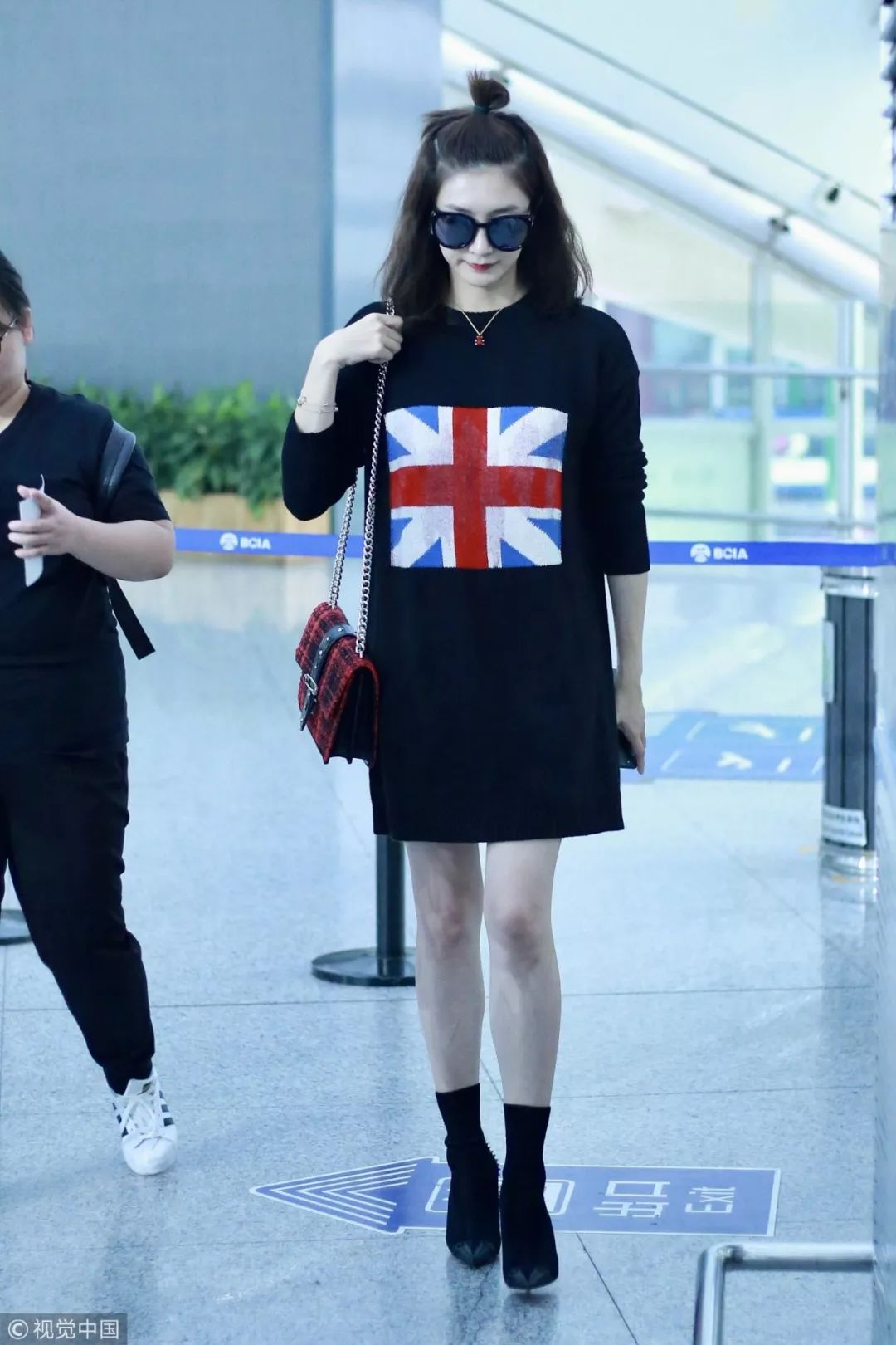 蓬蓬裙显腿粗吗,针织裙容易凸包怎么办