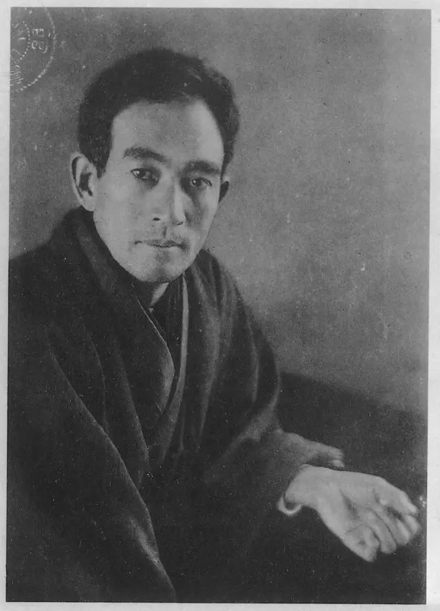 生而为人我很抱歉的日语,太宰治为什么说生而为人我很抱歉