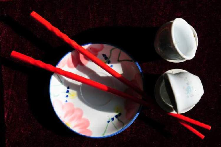 11.23｜周到晨报：巴黎春天不打烊启动！VIP专场十倍积分，换券队伍排出超百米