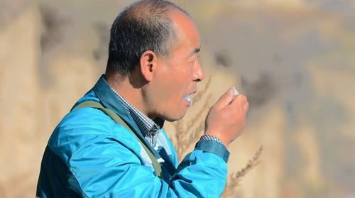 乡村邮递员唐和顺：12年，11万公里，一个人的邮路