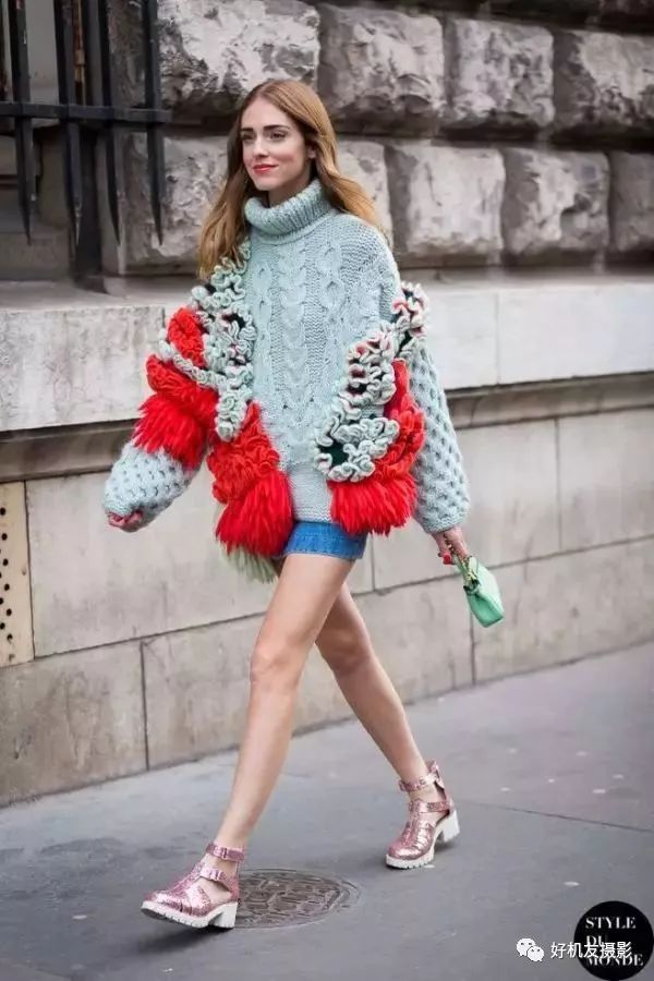 好看的人像摆姿,简单人像拍照摆姿