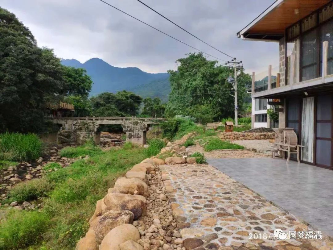 看一眼就忘不掉电影,看一眼一辈子都忘不掉的视频