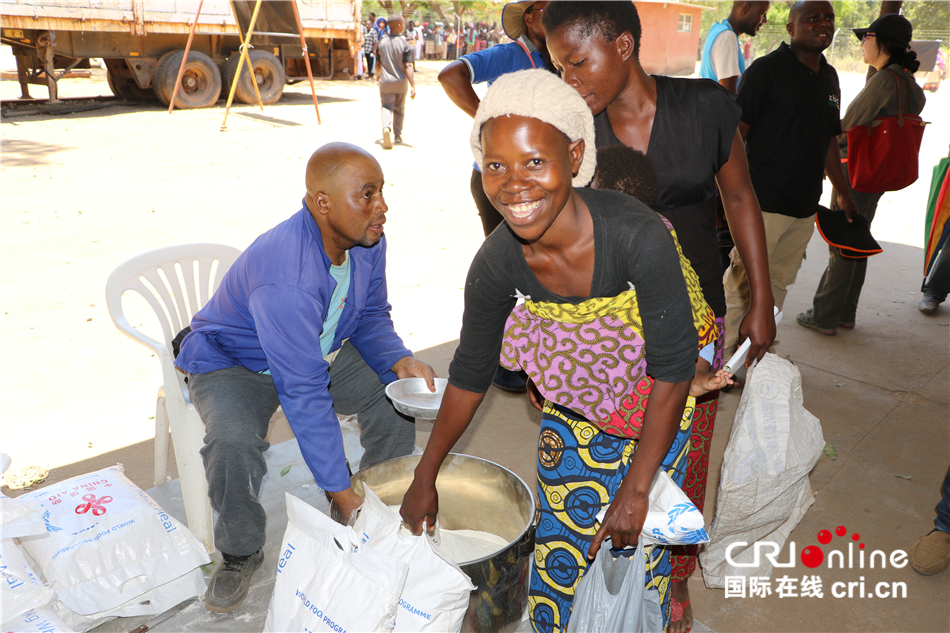 来自中国的援助,正在津巴布韦改善非洲难民的生活