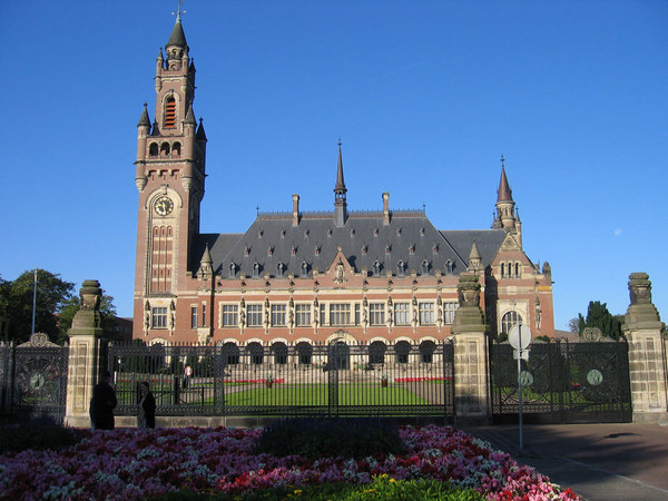 荷兰海牙皇宫,肃穆城市