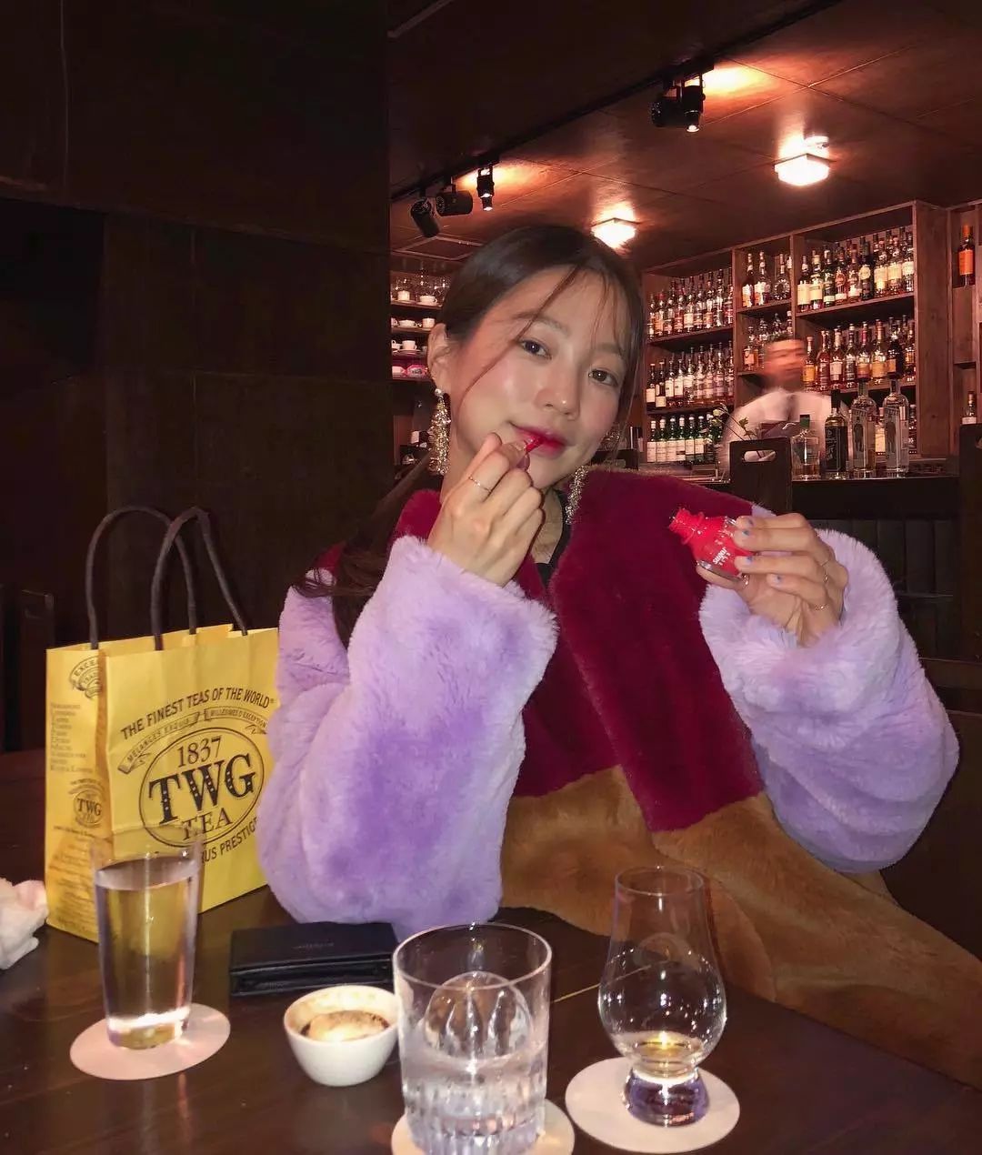 什么？！身高不足165CM的“厌世脸”也能当模特，韩国草根博主Mulbada用她的超高衣品做到了！