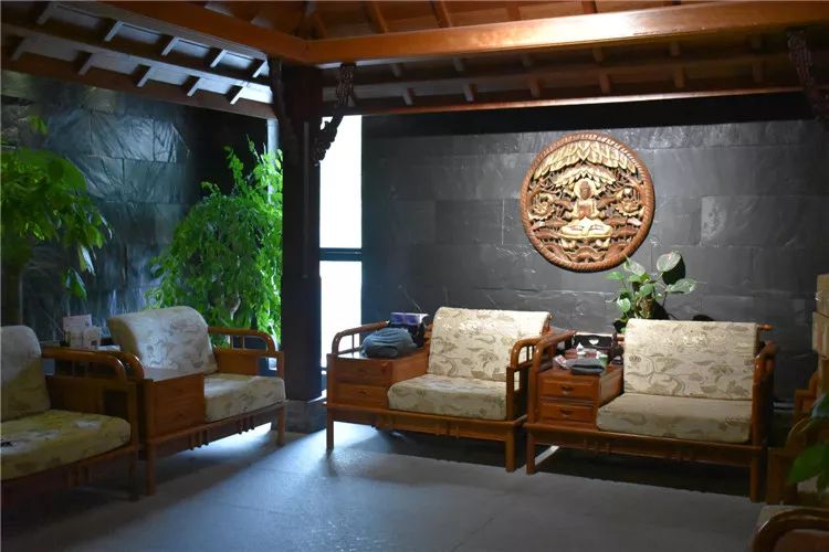 这家足道会馆三周年啦！超多优惠不容错过！约上三五好友，来一场放松身心的足下之旅吧！