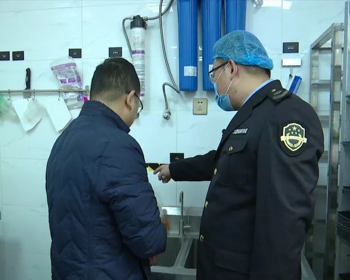 淮安“85℃”“爸爸糖”食品安全状况如何?跟着镜头一起去看!